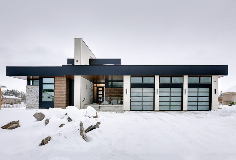 12 Deanna Road Wasaga Beach Ontario by Lima Architects Inc